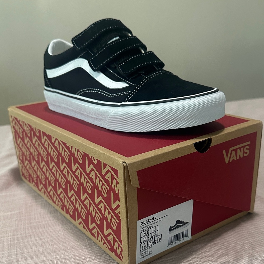 Old Skool Vans Black White Sneakers